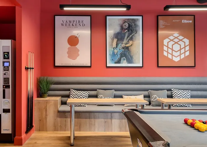 Yugo Explore - Melbourn Point