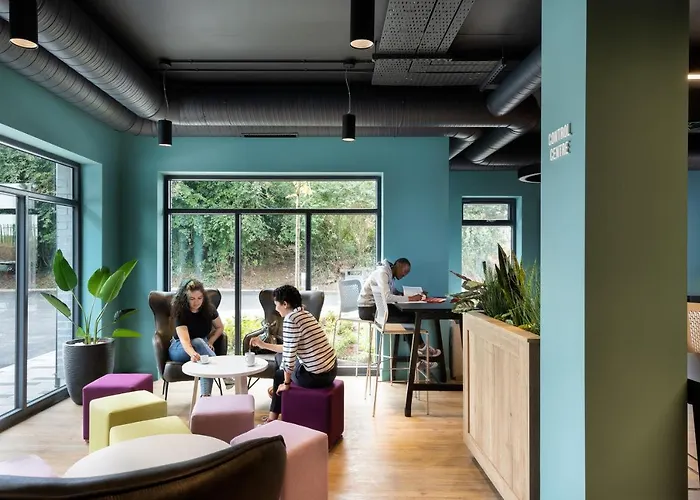 Yugo Explore - Melbourn Point Апартаменты